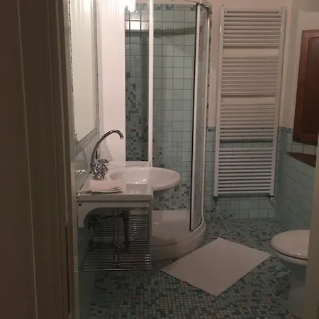 Tuscany House بيت ضيافة
